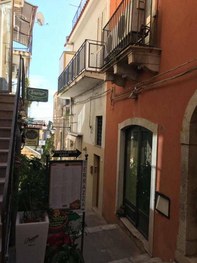 Casa Elodie Taormina Exteriör bild